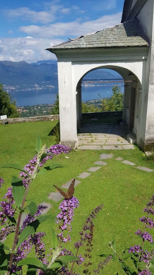 B&B Il Gatto Nero Castelveccana Exterior foto